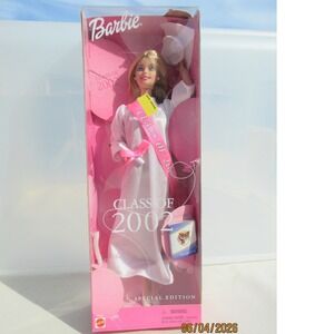 Barbie Class of 2002 Special Edition Graduation Doll White Gown Mattel 50500